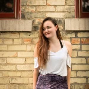 Meet your Posher, Alyssa